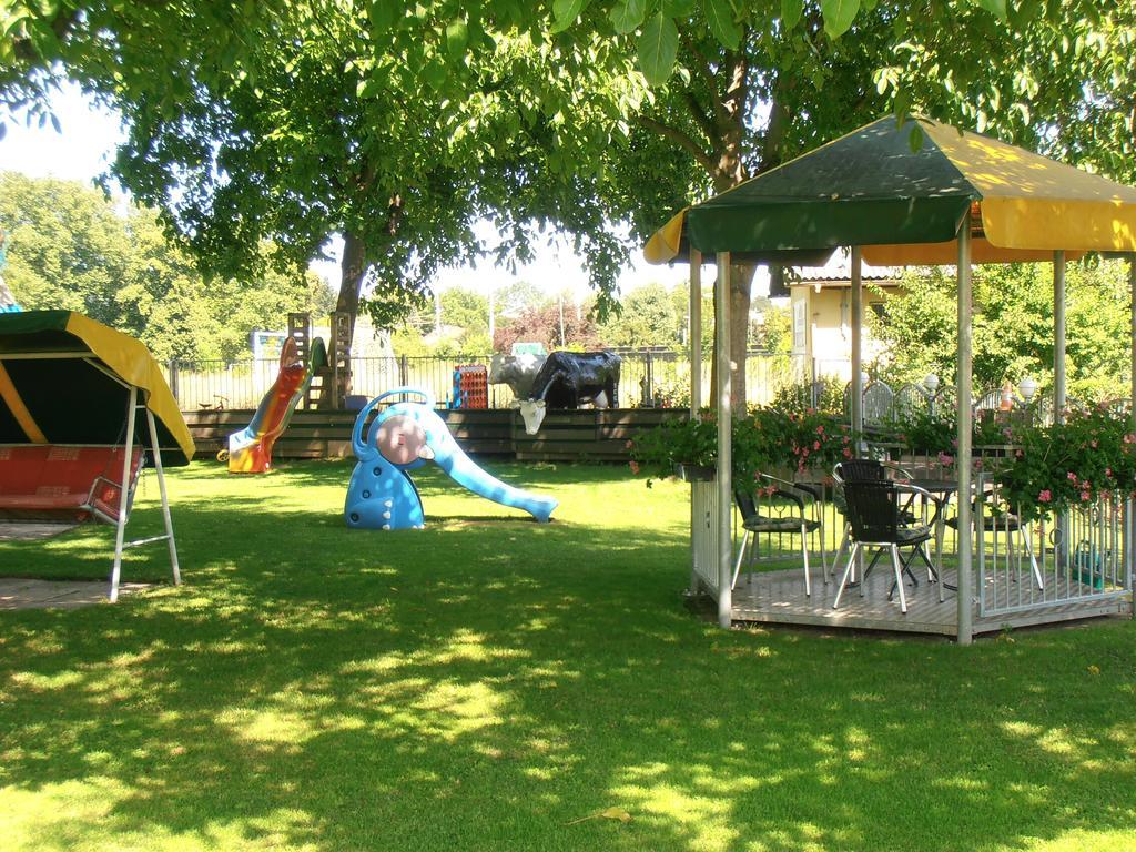 Ferienanlage Seehof Krumpendorf Екстер'єр фото